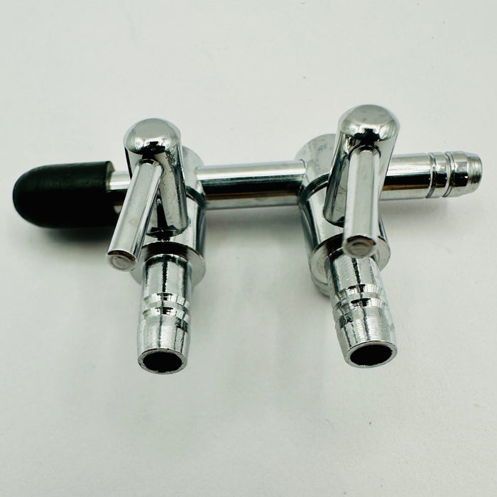 Metal airline splitter valves