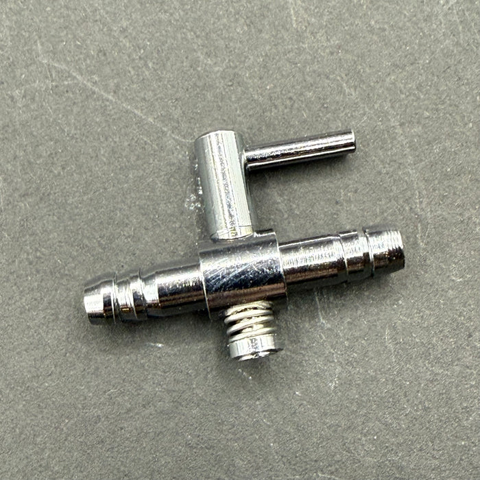 Metal airline valve